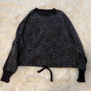 cropped sweatshirt